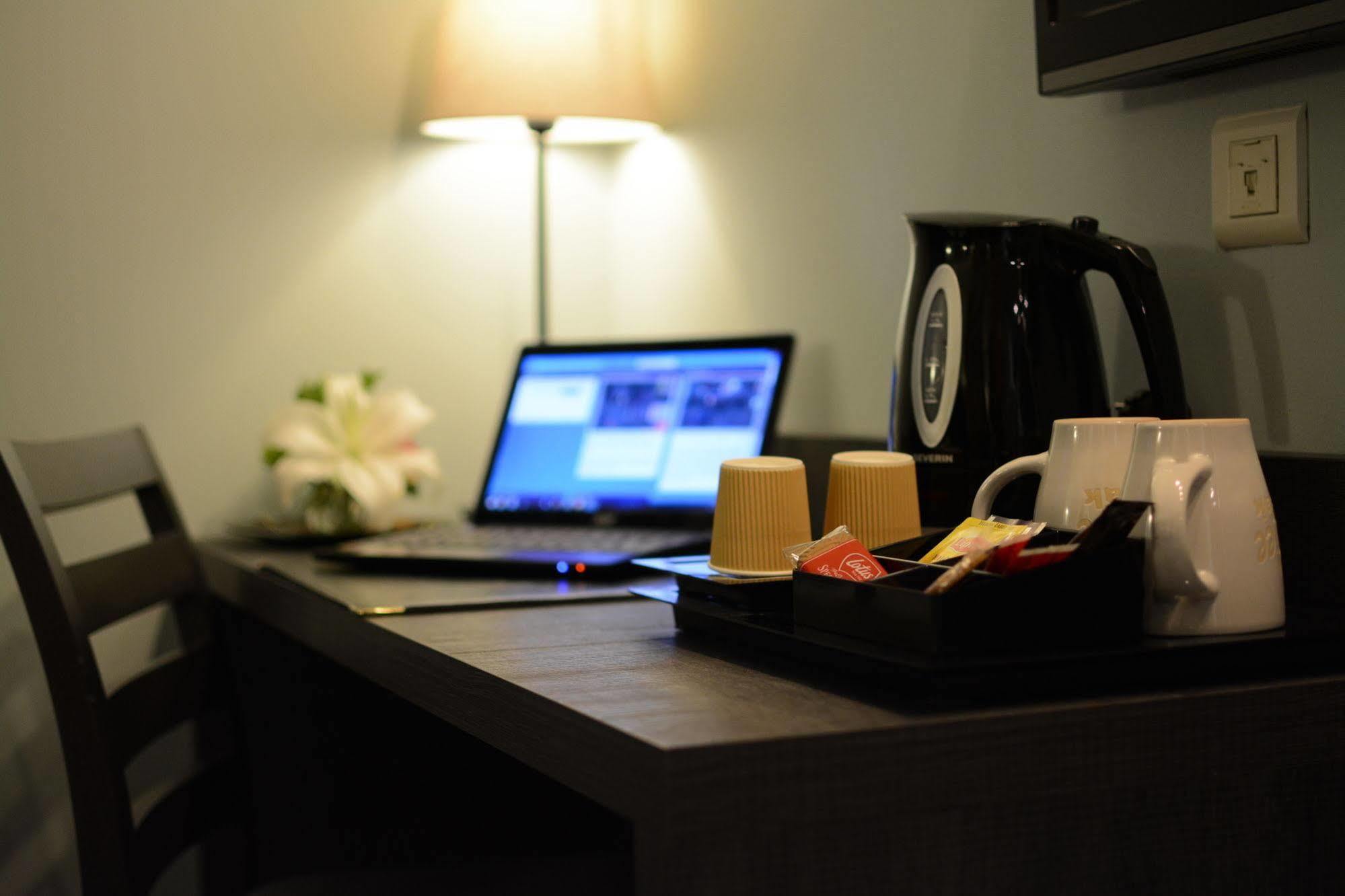 Best Western Hotel Atlantys Zenith Nantes Saint-Herblain Bagian luar foto